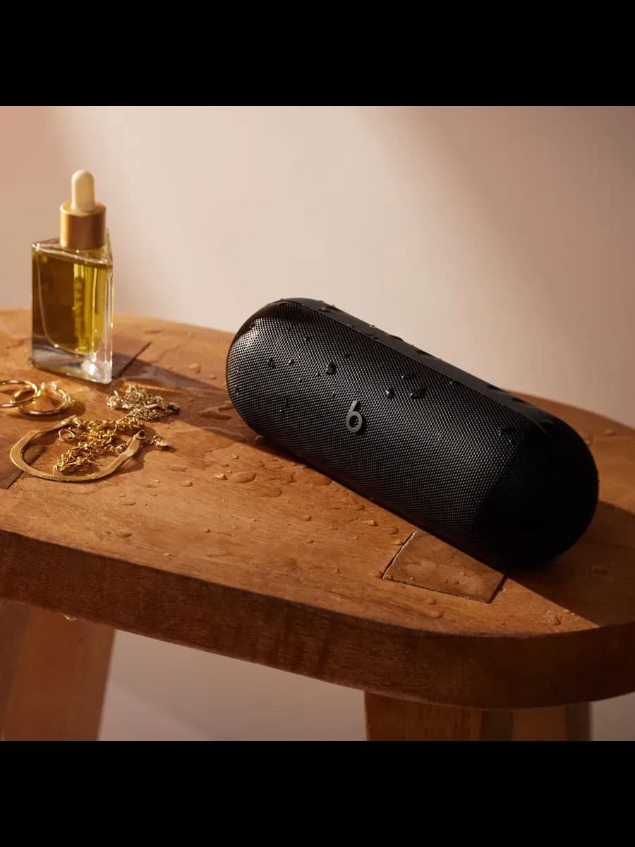 Беспроводная акустика Beats Pill Matte Black MW443
